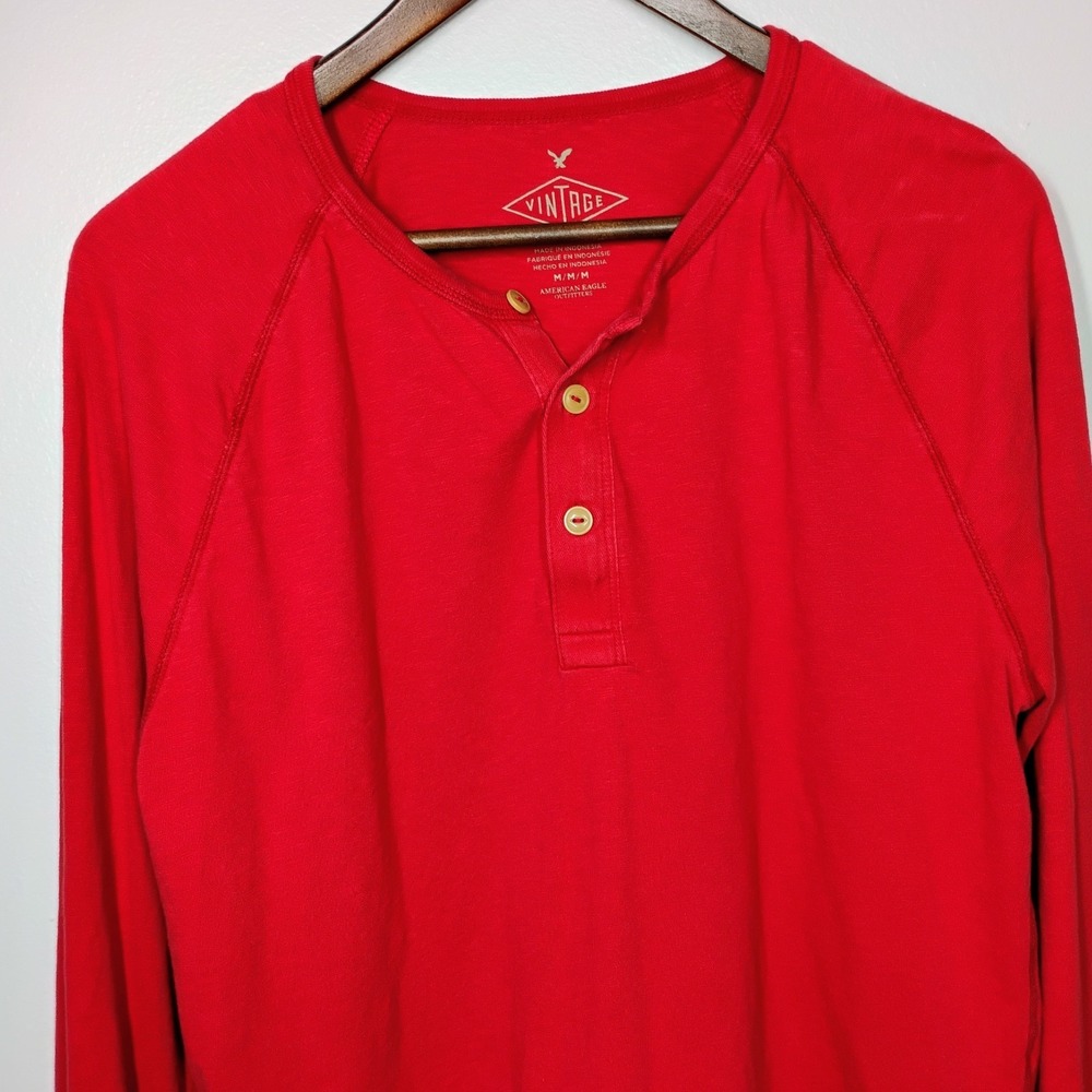 American Eagle Y2K Style Men's Henley Shirt Medium Red AE Long Sleeve Casual - Picture 2 of 10